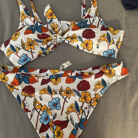 Swimsuit Bundle 12 items - Picture 8 of 14